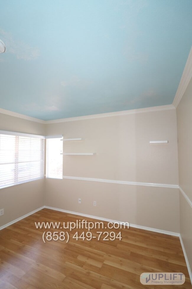 Building Photo - 9459 Compass Point Dr S