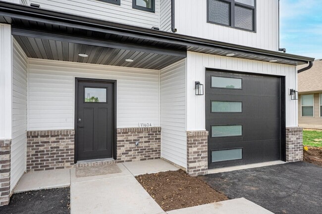 Building Photo - 11532 Willowbrook Rd