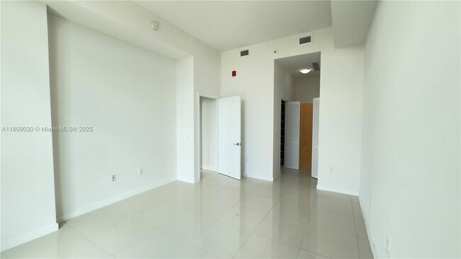 Building Photo - 7825 NW 107th Ave
