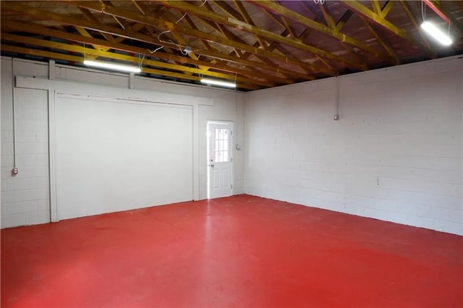 Building Photo - 2201 De Kruif Ct