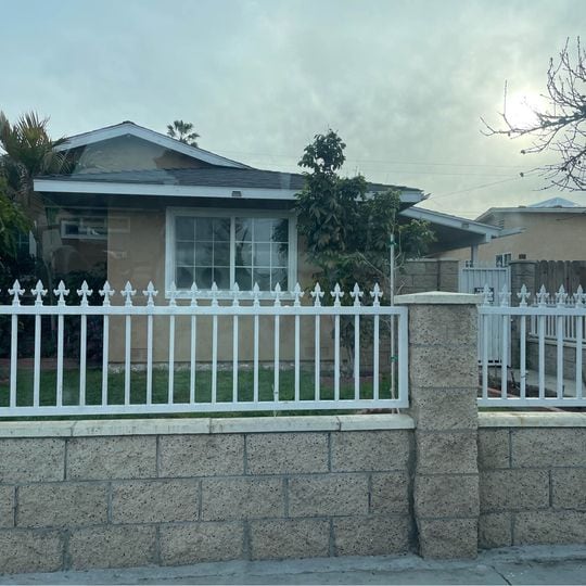 Primary Photo - 11152 Magnolia St