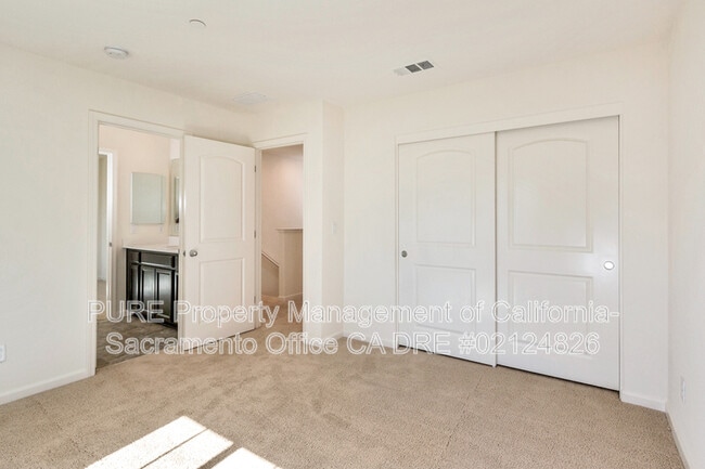 Building Photo - 10924 Arrington Dr