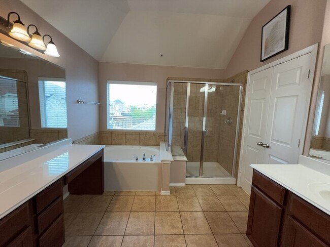 Building Photo - 9709 Gessner Dr