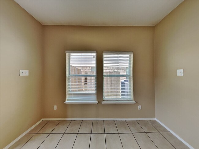 Building Photo - 18250 Eton Ridge Ct
