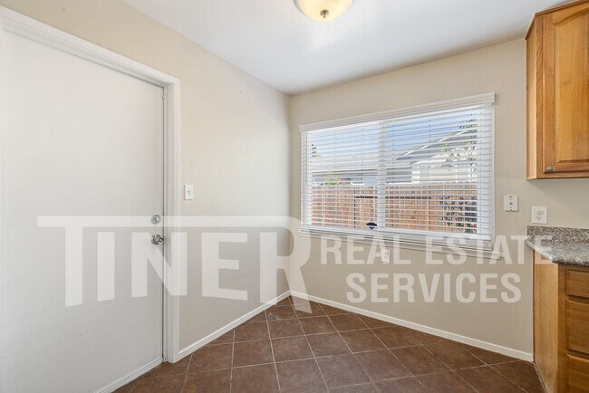 Building Photo - 5100 Atlanta Way