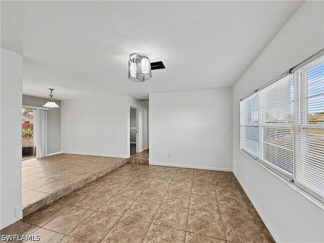 Building Photo - 7658 Laurel Valley Rd