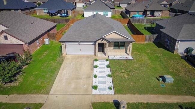 Primary Photo - 322 Ambrose Avenue