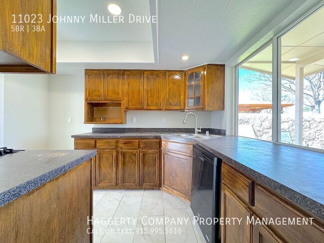 Building Photo - 11023 Johnny Miller Dr