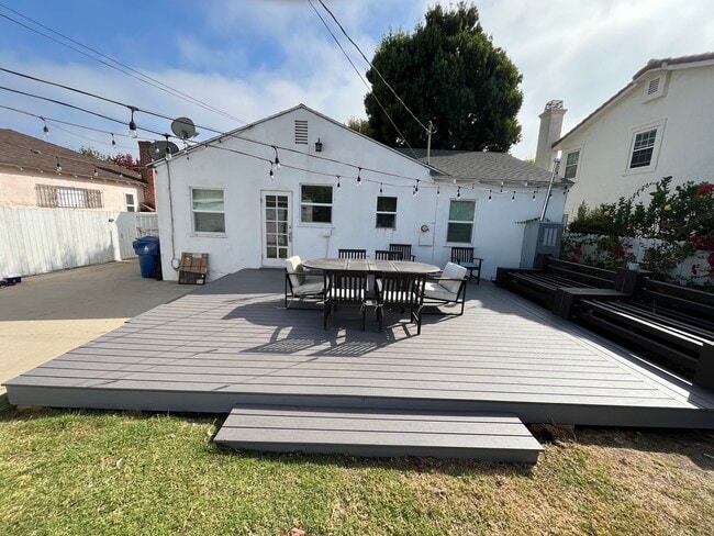Building Photo - 6509 W 83rd St
