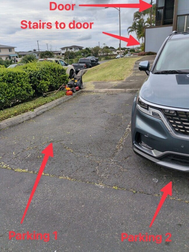 Building Photo - Spacious 3-Bed, 2-Bath Pet-Friendly Townhome in Prime Aiea Location – End Unit with Private Lanai...