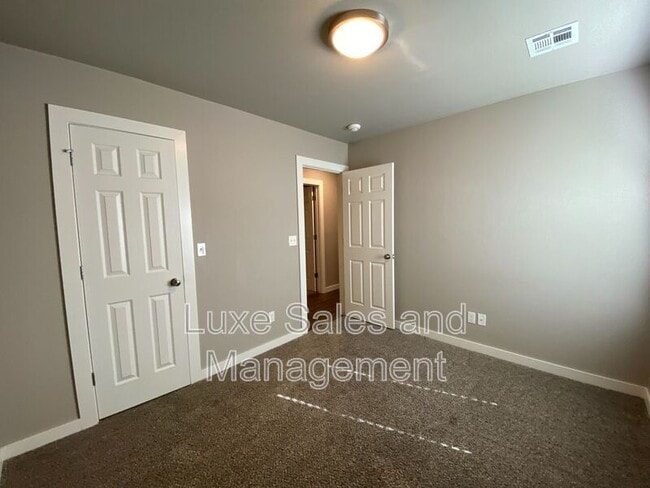 Building Photo - 1503 MacAlpine St