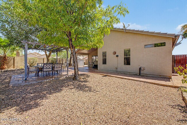 Building Photo - 14121 W Fieldings Ferry