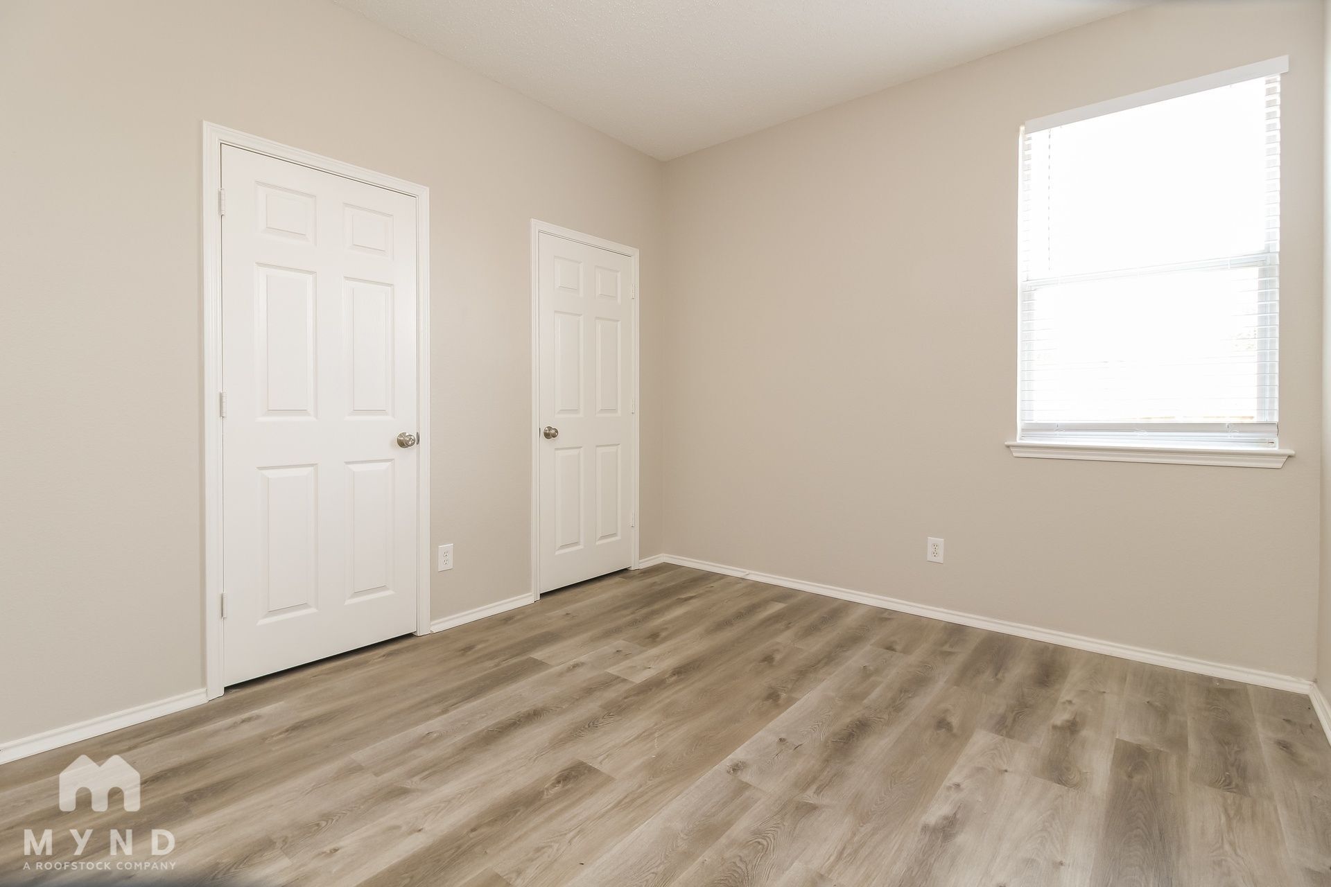 Building Photo - 3941 Overlake Dr