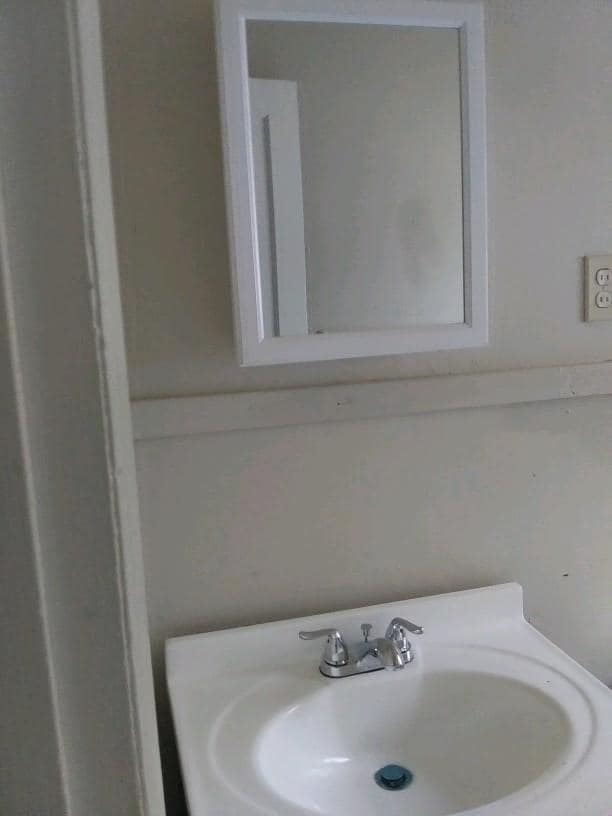 Building Photo - 457 King Rd