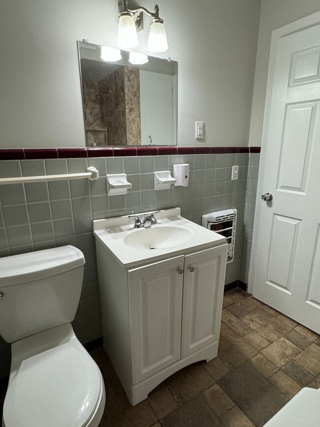 Building Photo - BRICK & BEAUTIFUL! 3 Bedroom MOVE IN READY