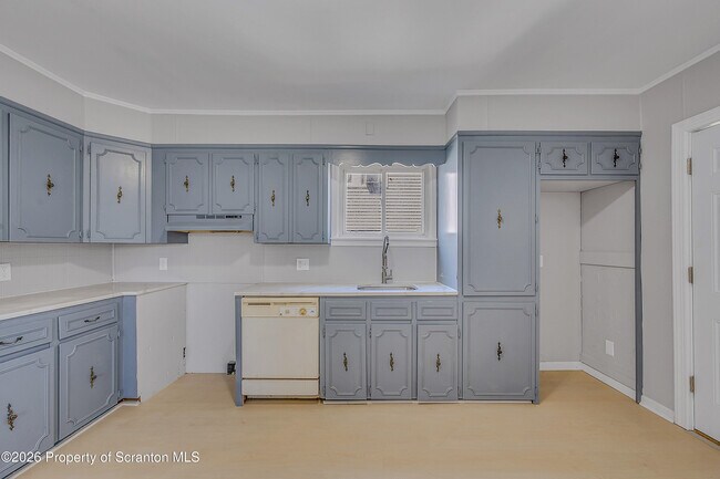Building Photo - 958 Ridge Ave