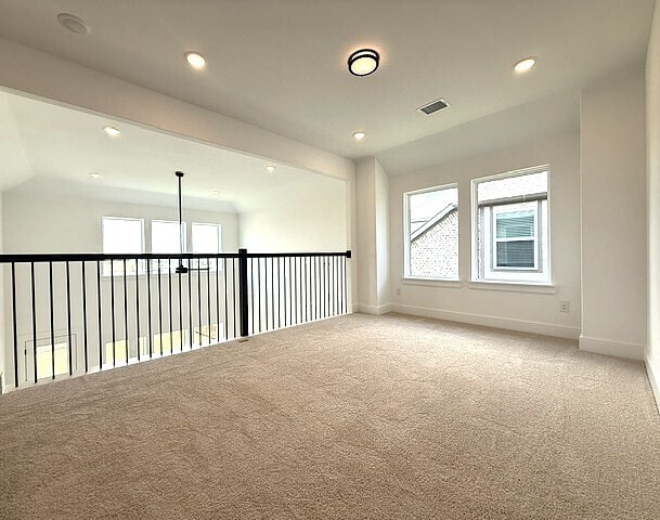 Building Photo - Brand New Home 5 bedroom, 4 bath with loft