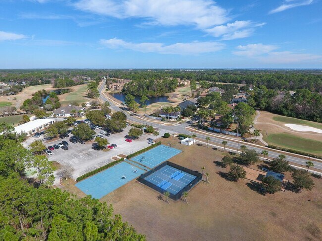 Building Photo - 520 Florida Club Blvd