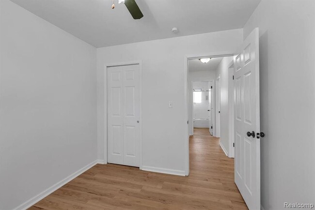 Building Photo - 32658 Kathryn St