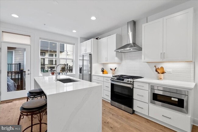 Building Photo - 7345 Blade Dr