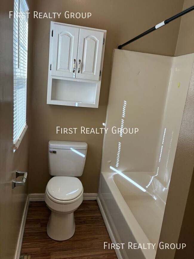 Building Photo - 2144 Neff Rd