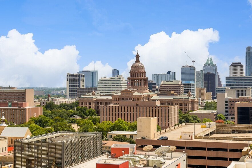 Balcony view of capitol - 1801 Lavaca St