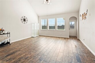 Building Photo - 8243 Mandalay Bay Dr