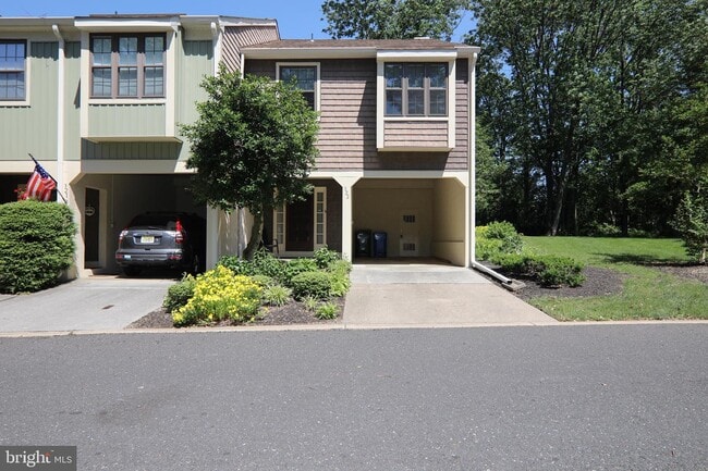 Building Photo - 322 Kings Croft Dr