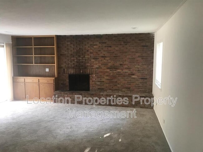 Building Photo - 2503 Missouri St