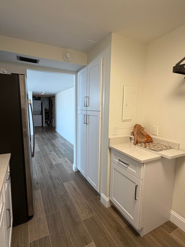 Building Photo - 5600 N Flagler Dr