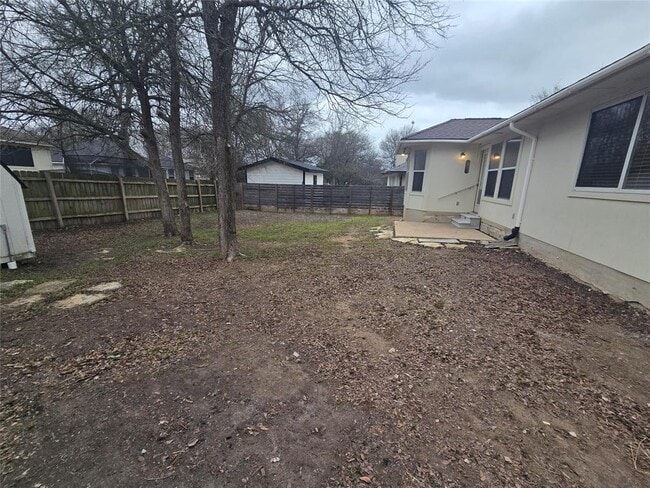 Building Photo - 103 Hummingbird Ct