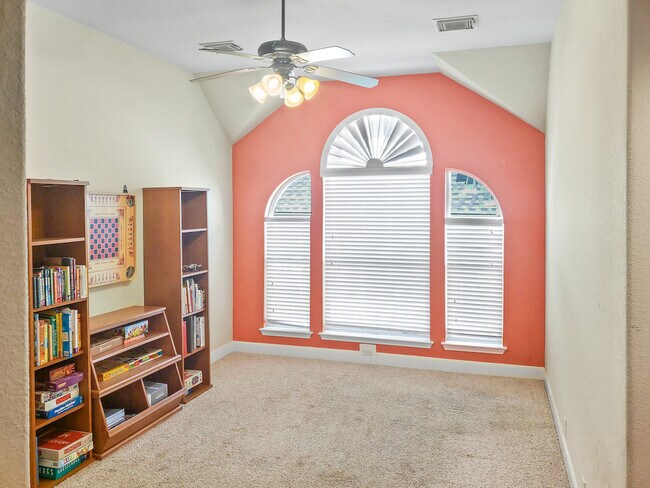 Building Photo - 8109 Endeavor Cir