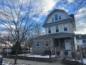 Building Photo - 85-20 85th Rd