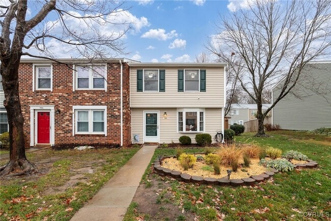 Primary Photo - 7954 Clovertree Ct