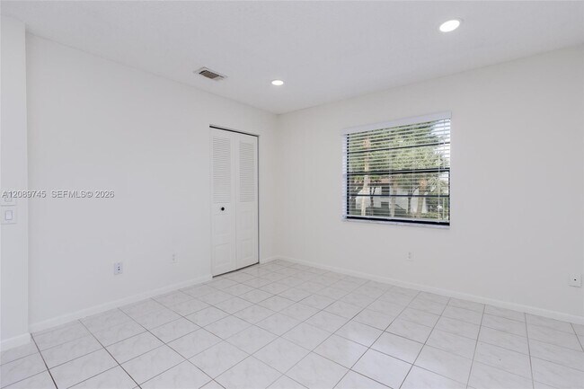 Building Photo - 21529 Cypress Hammock Dr