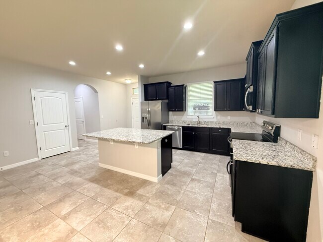 Building Photo - 16190 Harbor Mist Aly