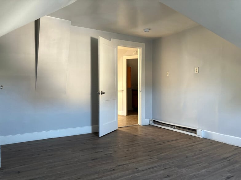 Building Photo - 58 Dwight St