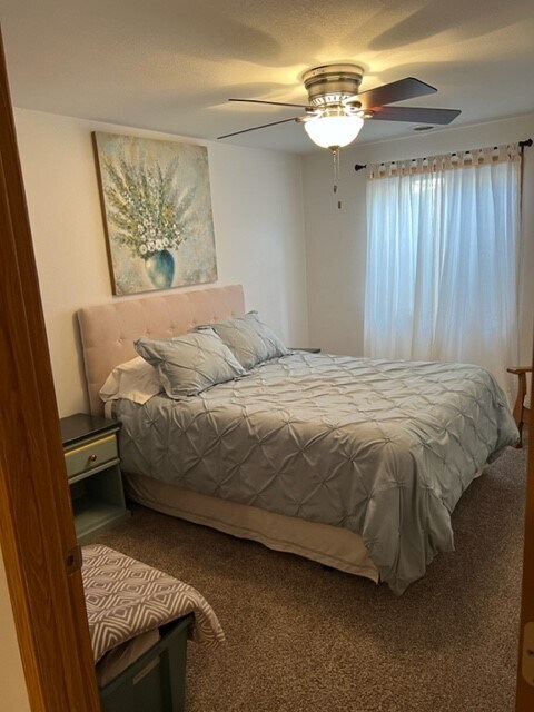 Building Photo - 1703 Coranado St