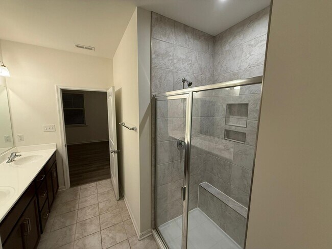 Building Photo - 2211 Nightfall Dr