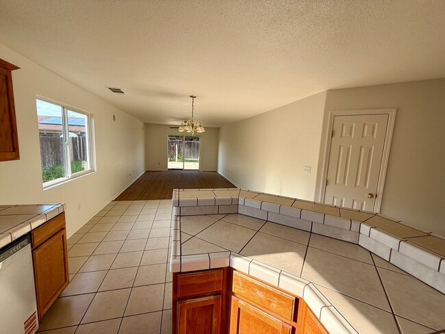 Building Photo - Newly Renovated 4-Bedroom, 2-Bathroom Home...