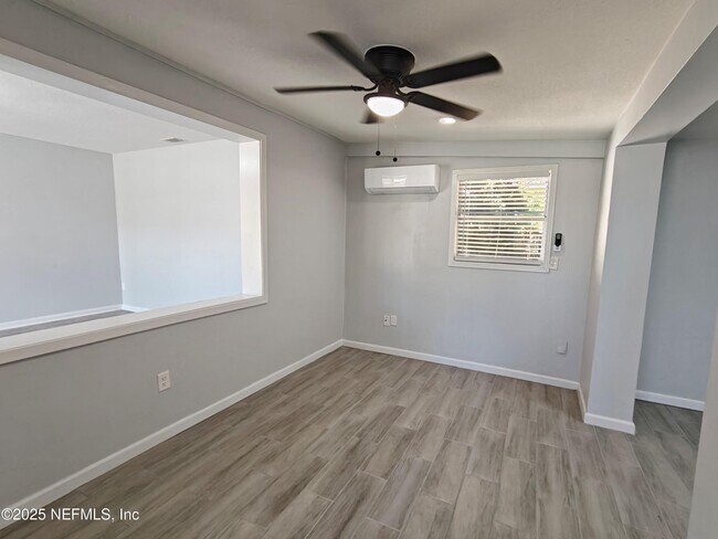 Building Photo - 2921 Mansion Rd