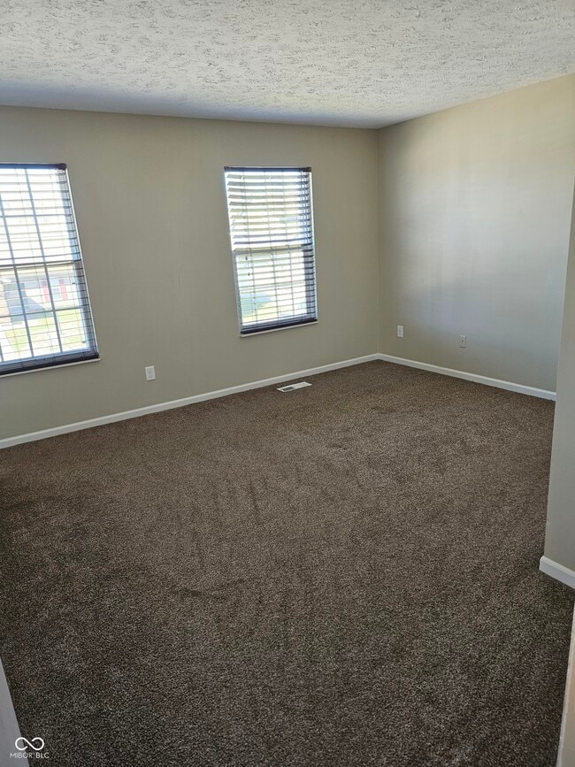 Building Photo - 403 Stillwood Ct
