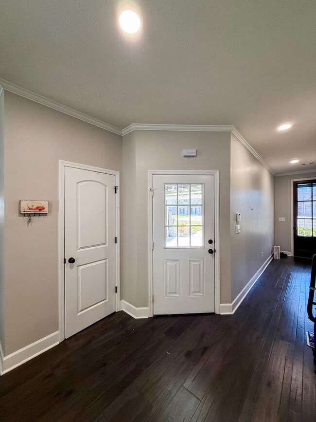 Building Photo - Beautifully Designed Home with Luxury Features – $2,400/Month