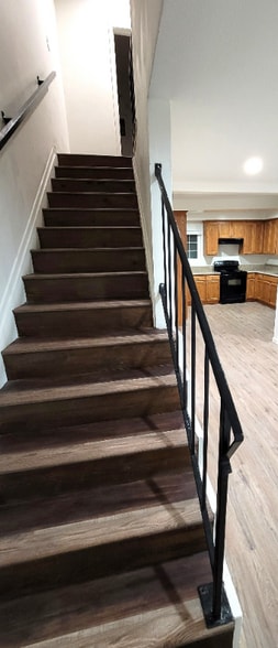 Building Photo - 11516 Eucalyptus Ave