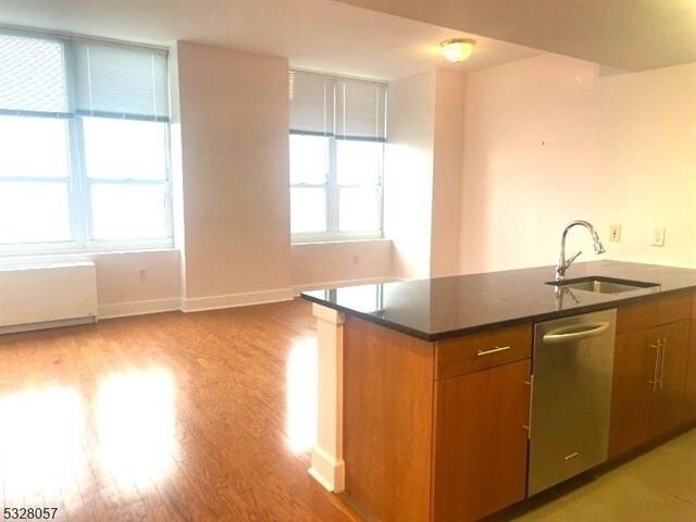 Building Photo - 88 Morgan St