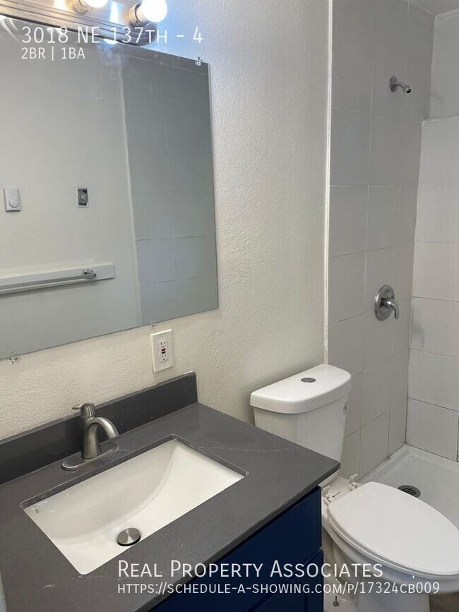 Building Photo - 3018 NE 137th St