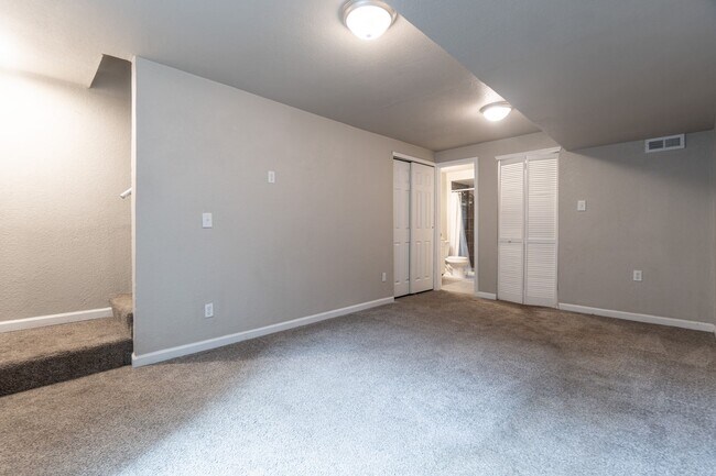 Building Photo - 4030 Baytown Dr