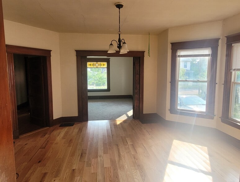 Living Room - 191 North Ave