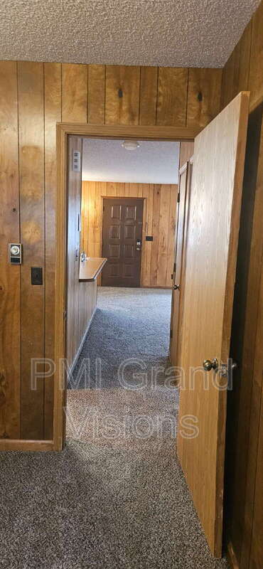 Building Photo - 955 4th St
