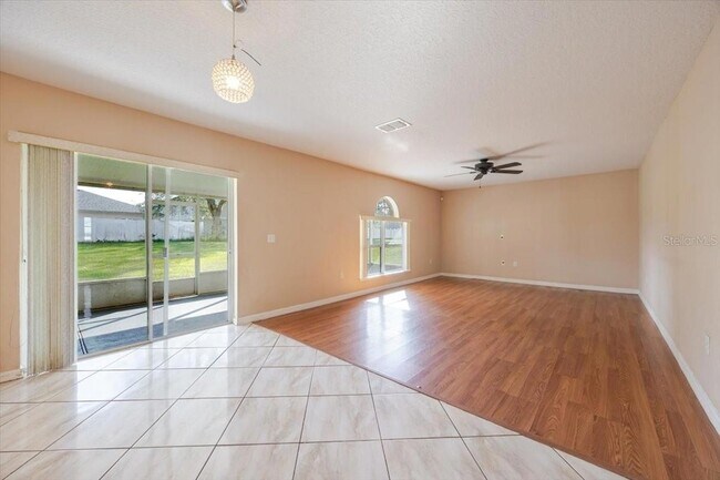 Building Photo - 163 Jocelyn Dr